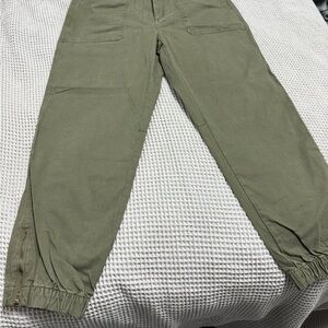 Banana Republic Olive Green Cargo Pants with Elastic Waistband and Ankle Cuffs